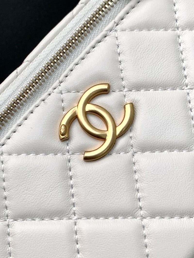 Ch**el cosmetic bags
